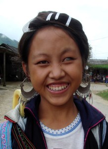 Black Hmong Girl - Yuanyang Region, Yunnan
